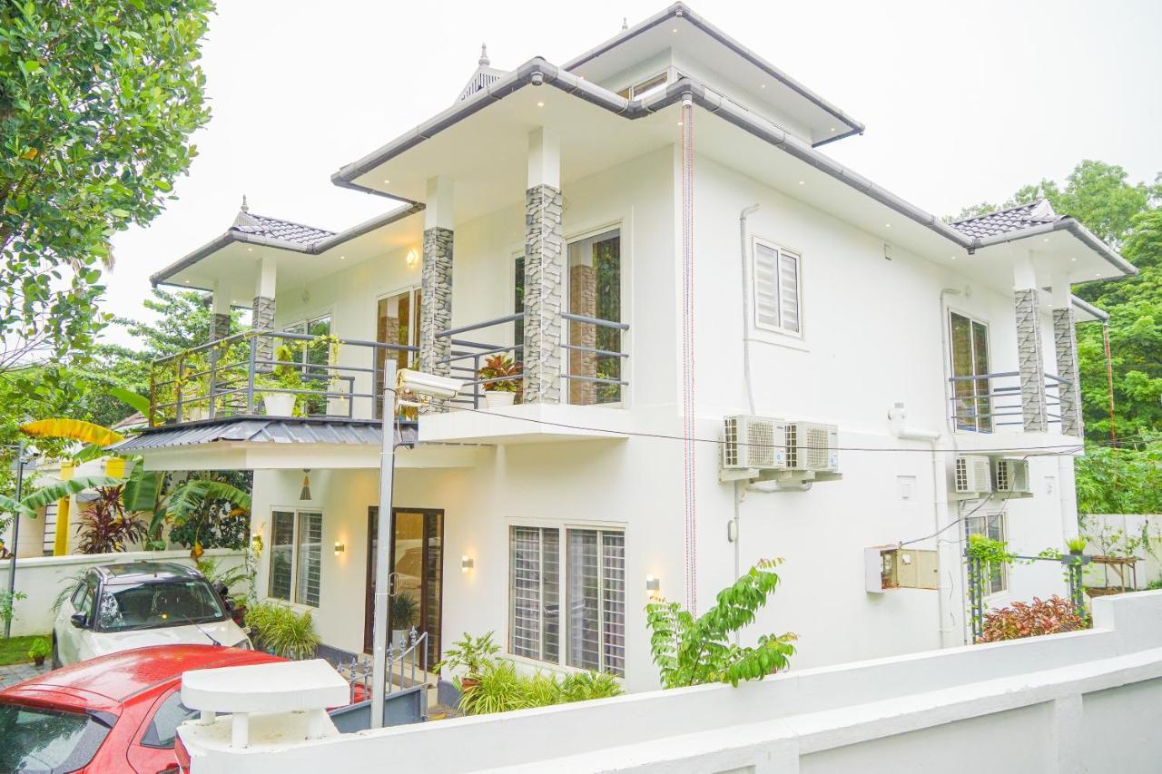 Oceana Hills Residency Hotell Alappuzha Exteriör bild